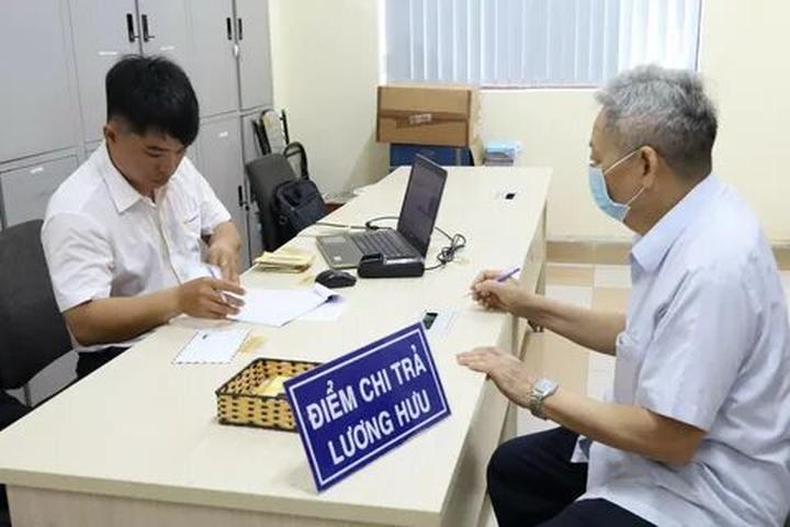 Chuyên gia Hotspot Matrix phân tích: Triệu Lộ Tư cắt phăng mái tóc và marketing video